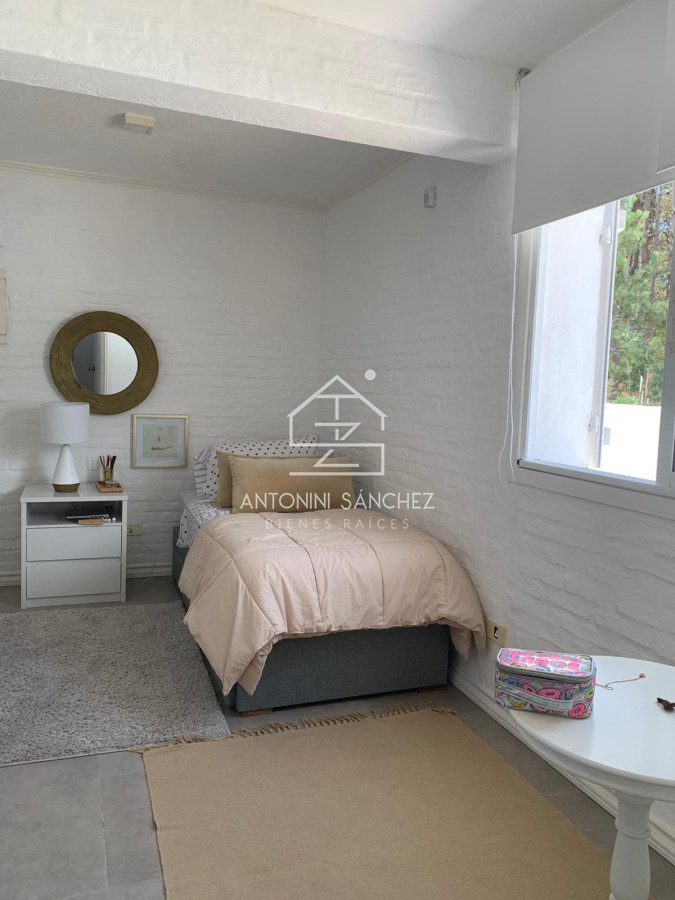Casa ID.1309 - Casa de 3 dormitorios en venta, Montoya