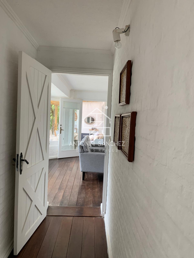 Casa ID.1309 - Casa de 3 dormitorios en venta, Montoya