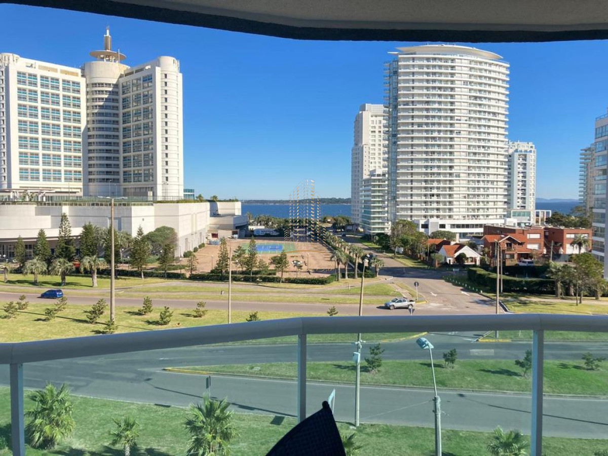 Apartamento en alquiler temporal y anual en Punta del Este - PRE1043A
