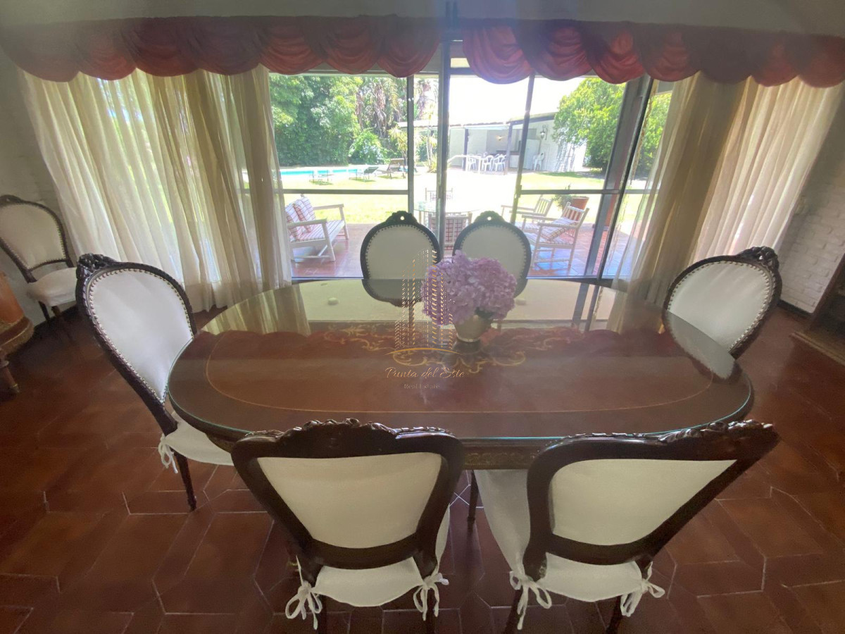 Casa ID.618 - CASA EN ALQUILER TEMPORAL Y VENTA EN MANSA , PUNTA DEL ESTE 4 SUITES PILETA CLIMATIZADA