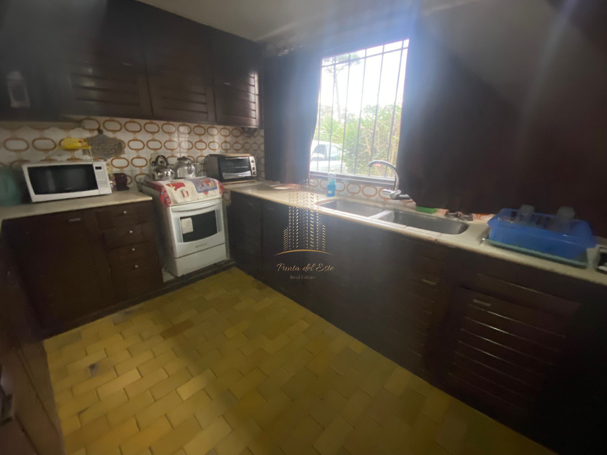 Casa ID.618 - CASA EN ALQUILER TEMPORAL Y VENTA EN MANSA , PUNTA DEL ESTE 4 SUITES PILETA CLIMATIZADA