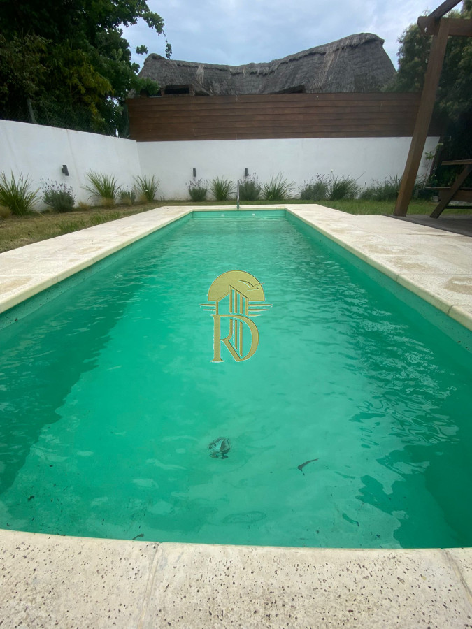 casa para 6 pax a 250mts playa con pileta en Pinares -id-382-1
