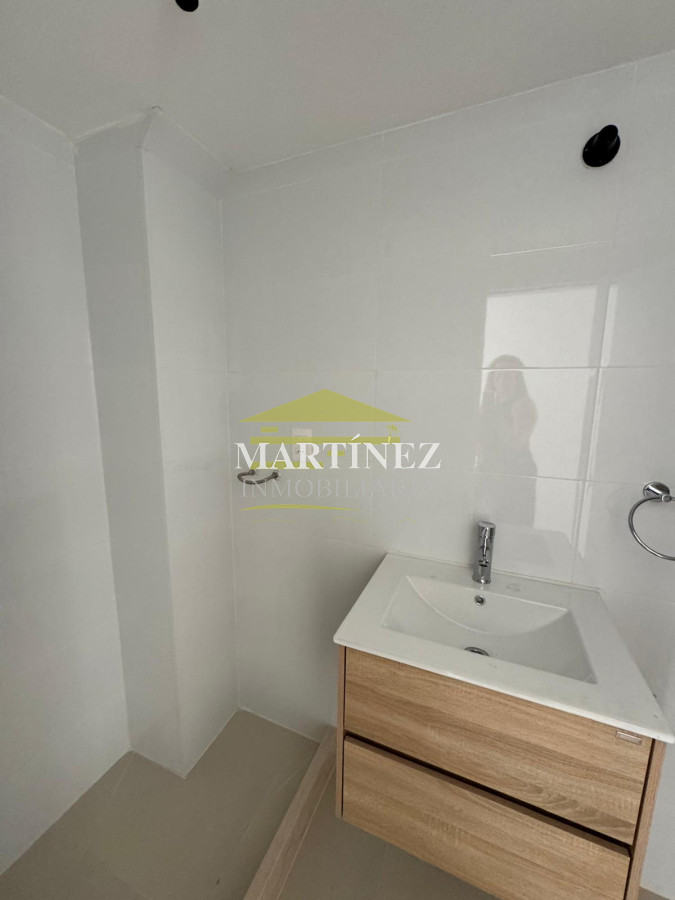 Apartamento ID.121 - VENTA A ESTRENAR, 2 DORM, PARRILLERO MANSA PUNTA DEL ESTE