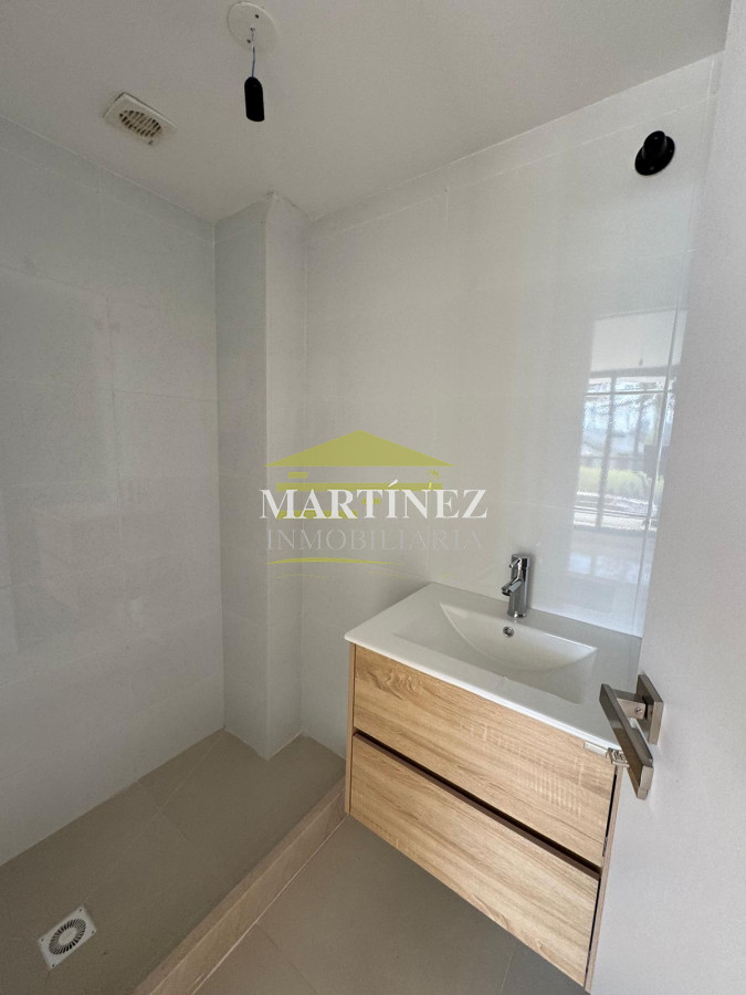 Apartamento ID.121 - VENTA A ESTRENAR, 2 DORM, PARRILLERO MANSA PUNTA DEL ESTE