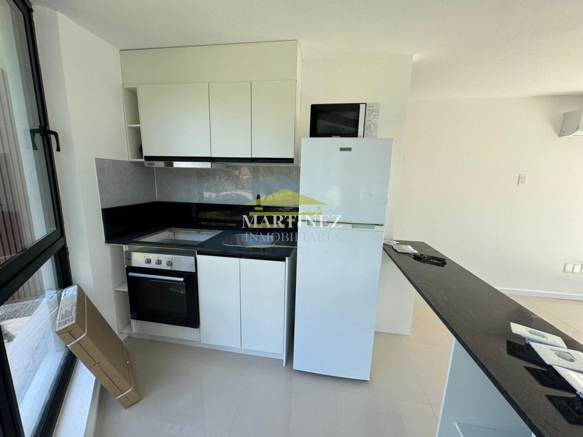 Apartamento ID.121 - VENTA A ESTRENAR, 2 DORM, PARRILLERO MANSA PUNTA DEL ESTE