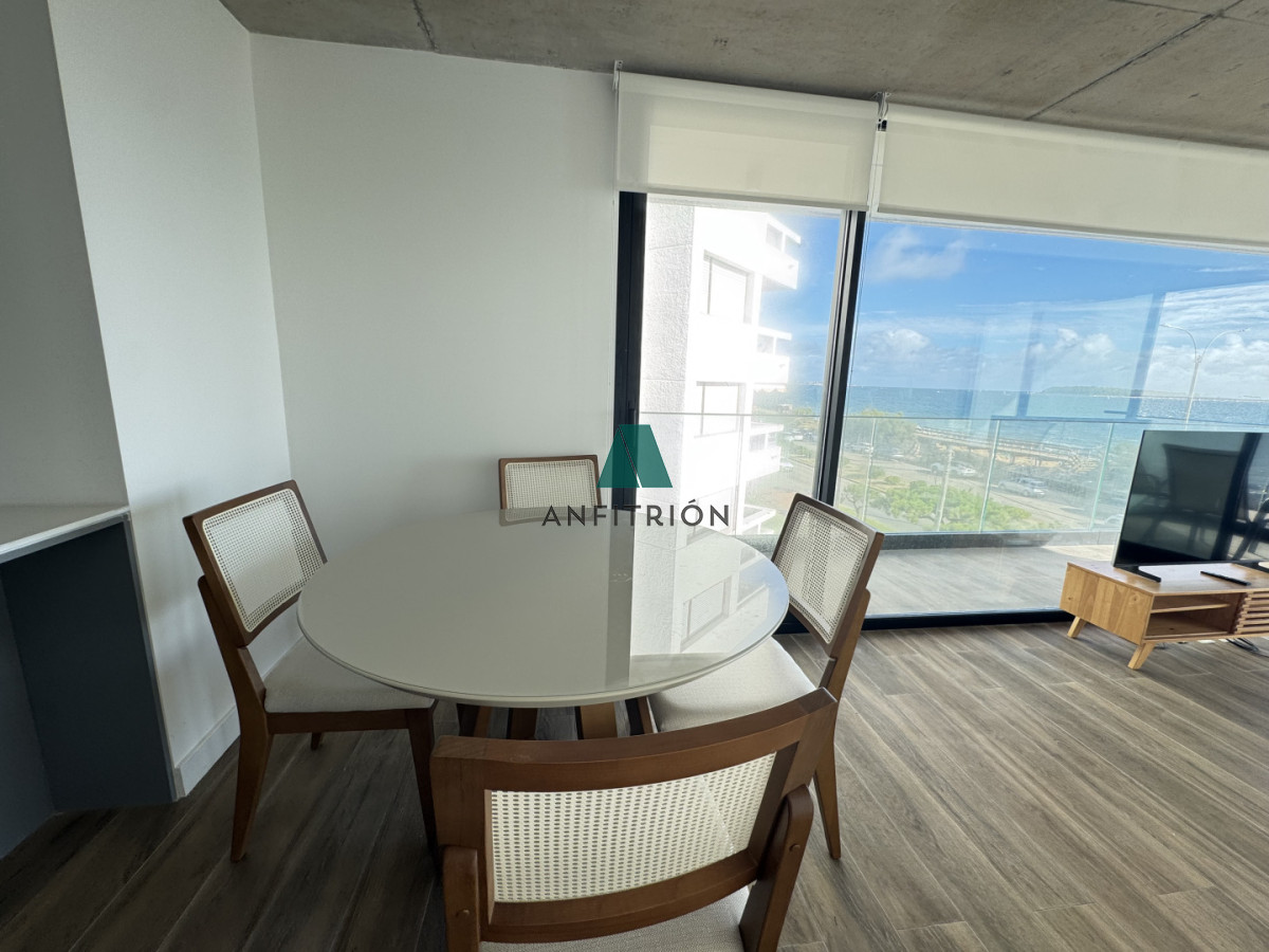 Apartamento ID.136 -  Tu Refugio Frente al Mar en Punta del Este