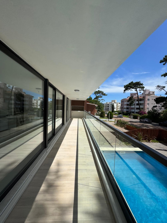 VENTA A ESTRENAR, 2 DORM, PARRILLERO MANSA PUNTA DEL ESTE