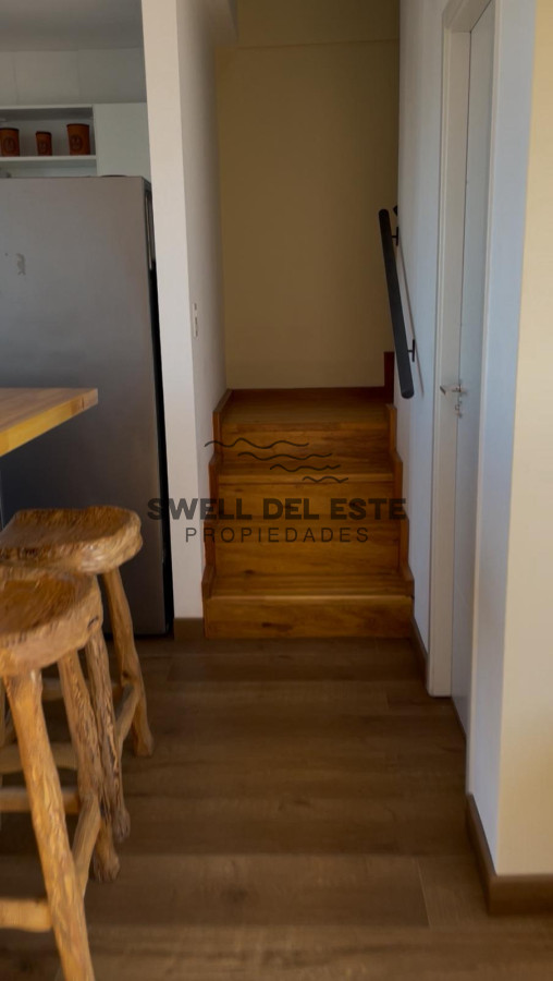 Apartamento ID.142 - Dúplex en Maldonado centro con vista al mar 3 dormitorios