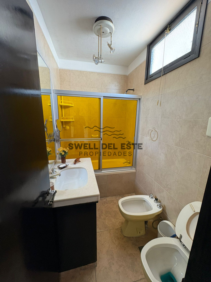 Apartamento ID.175 - Apartamento de 3 dormitorios en Pine Beach a 1 cuadra de la playa y vista lateral al mar