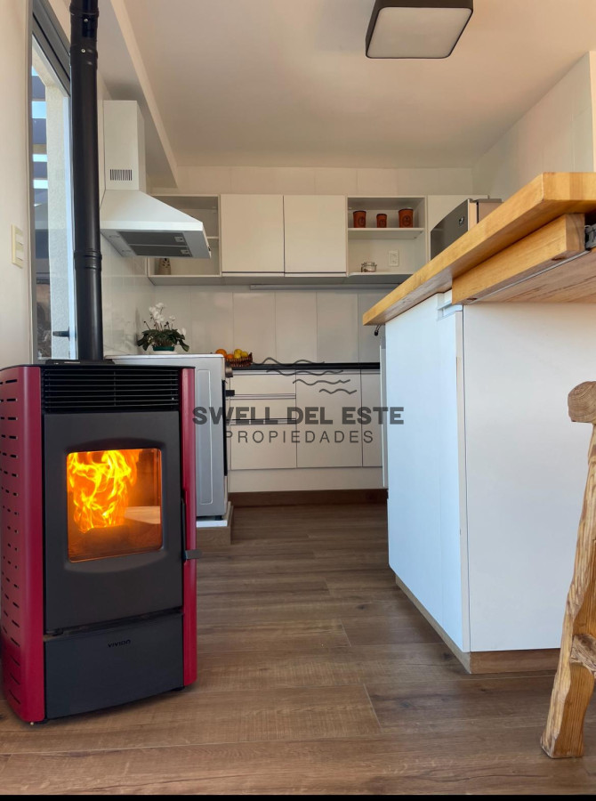 Apartamento ID.142 - Dúplex en Maldonado centro con vista al mar 3 dormitorios