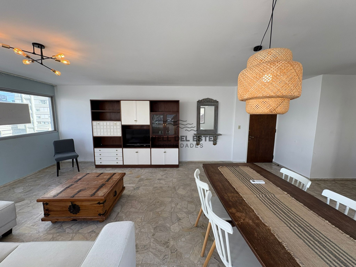 Apartamento ID.30 - Apartamento sobre Gorlero con vista lateral al Puerto 3 dormitorios 2 en suite