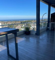 Dúplex en Maldonado centro con vista al mar 3 dormitorios