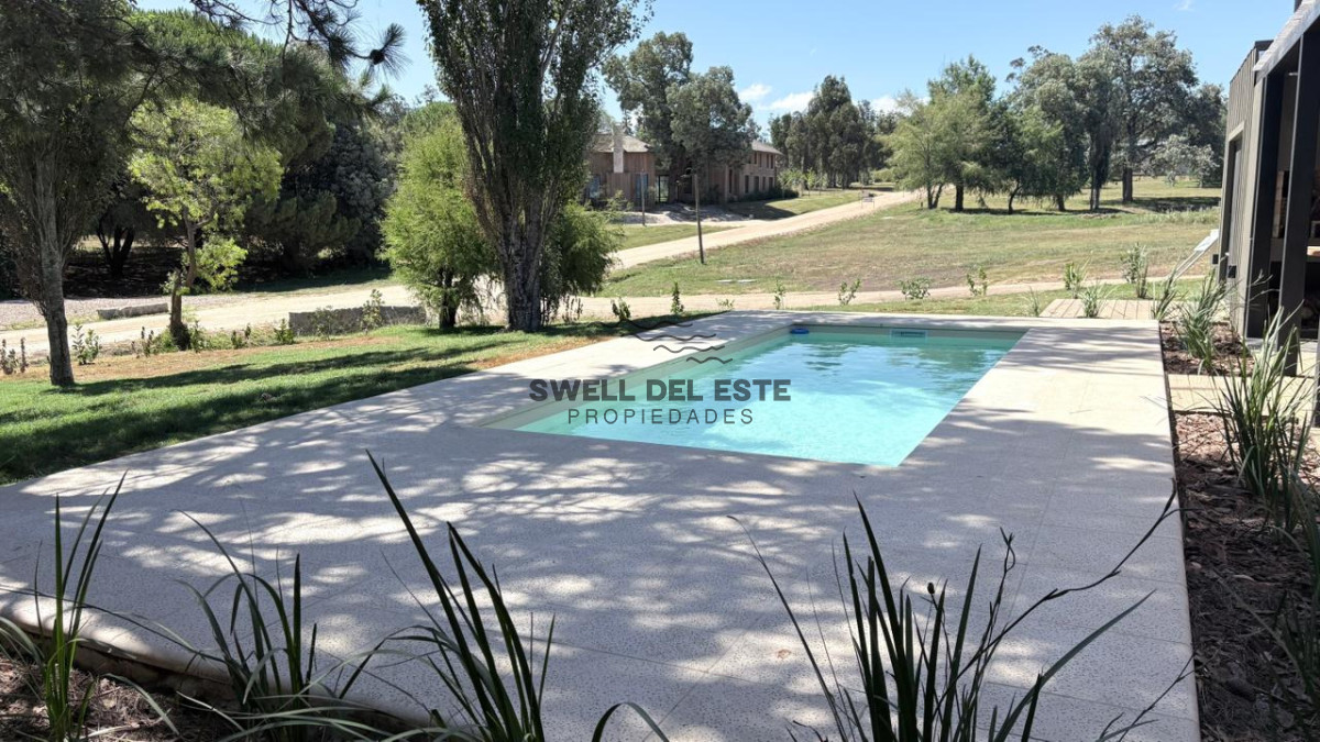 Casa ID.307 - Casa Barrio Don Miguel a Estrenar