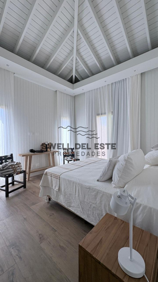 Casa ID.307 - Casa Barrio Don Miguel a Estrenar