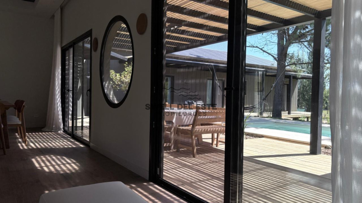 Casa ID.307 - Casa Barrio Don Miguel a Estrenar