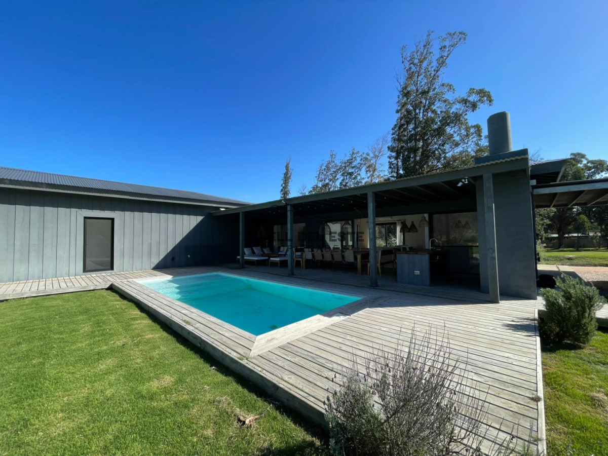 Casa ID.314 - Casa Venta Barrio Don Miguel (La Barra)