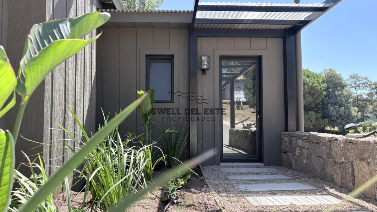 Casa ID.307 - Casa Barrio Don Miguel a Estrenar