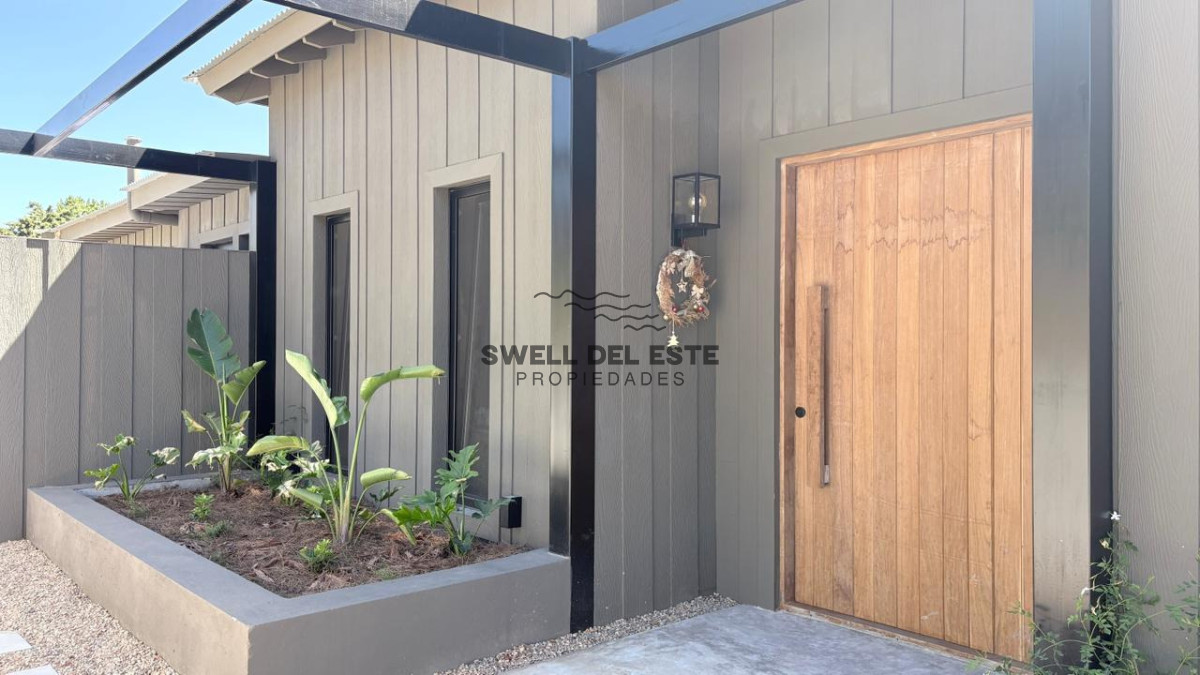 Casa ID.307 - Casa Barrio Don Miguel a Estrenar