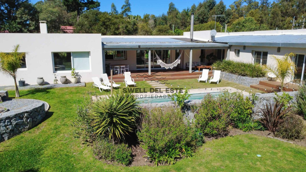 Casa ID.147 - Casa El Tesoro (La Barra) 350m2 + 120m2 domo