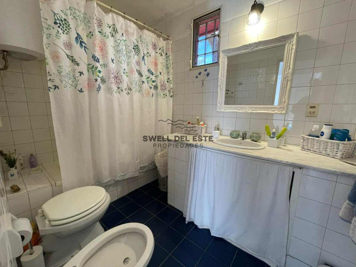 Casa ID.398 - Venta Casa 4 Dormitorios a 300 metros de Playa en La Barra