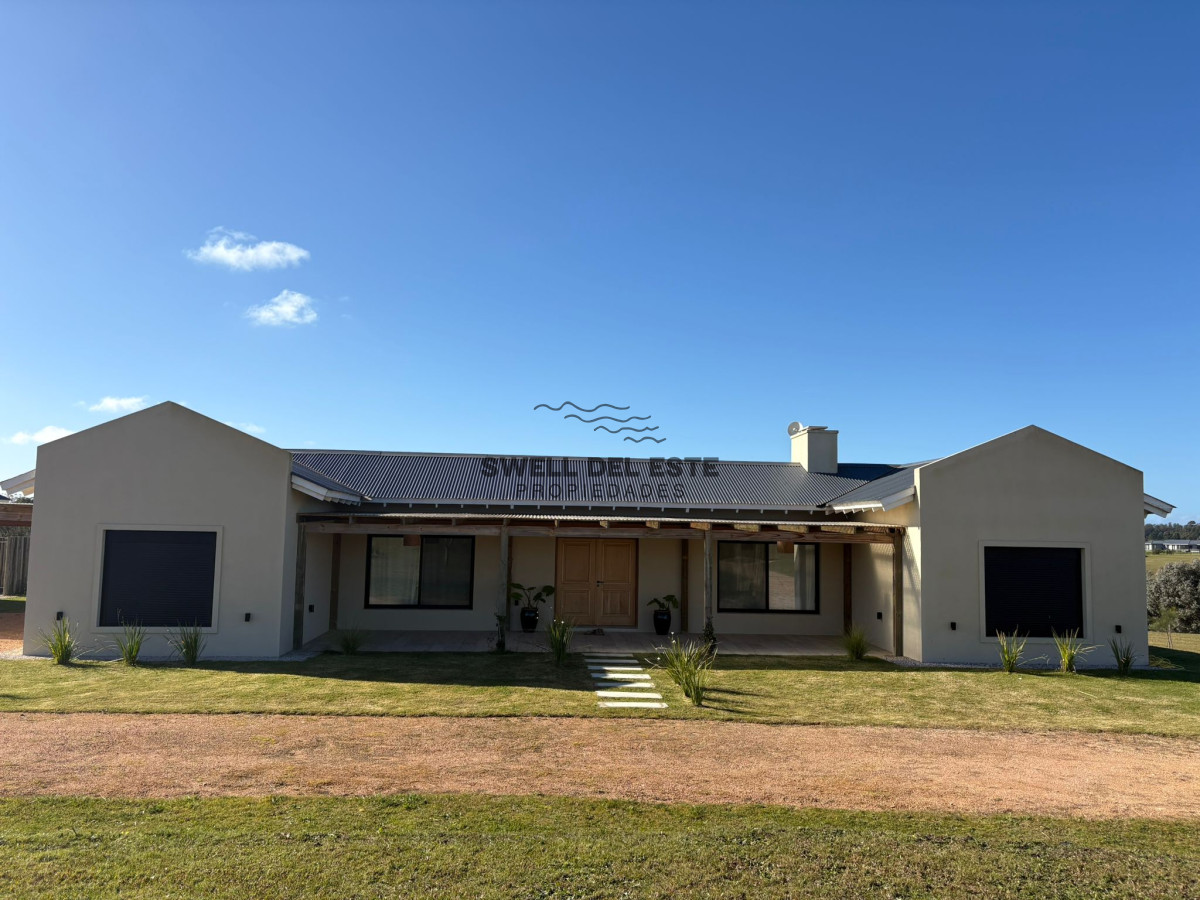 Casa ID.1 - Casa en venta en Pueblo Mío, Manantiales