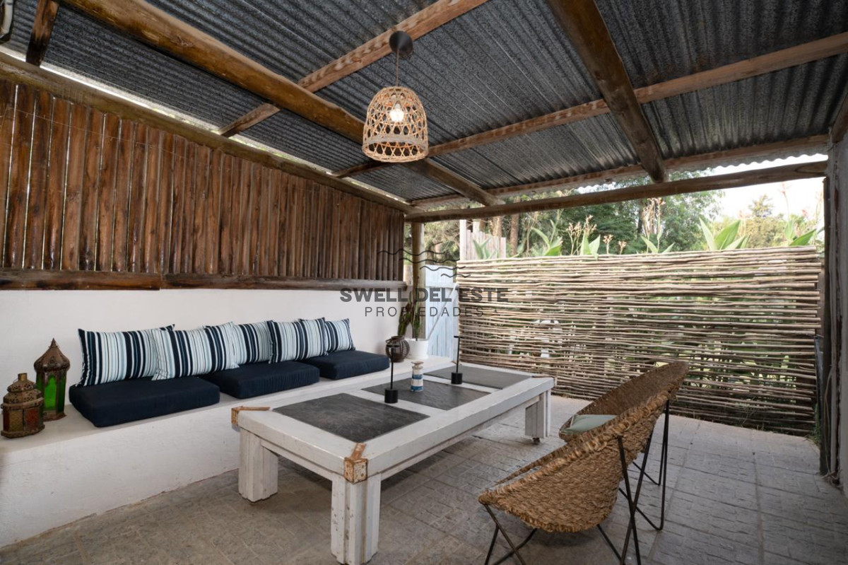 Casa ID.398 - Venta Casa 4 Dormitorios a 300 metros de Playa en La Barra