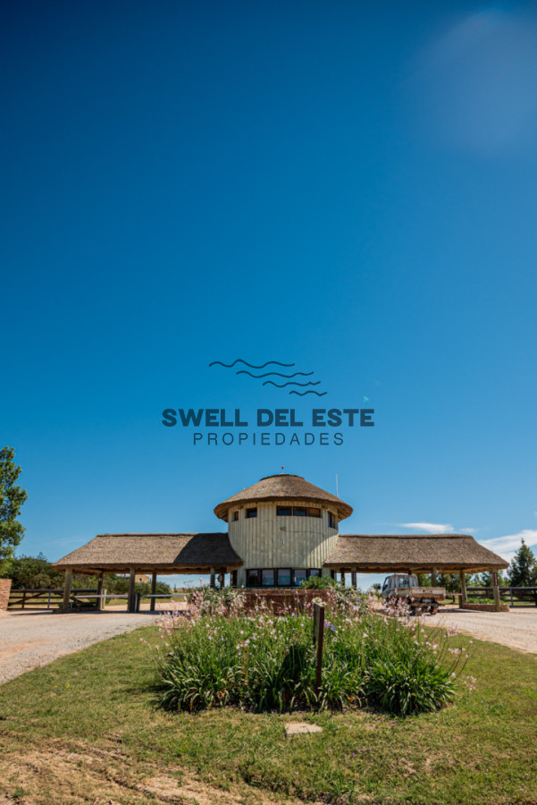 Terreno ID.187 - Terreno de 4.000m2 en Pueblo Mío La Barra