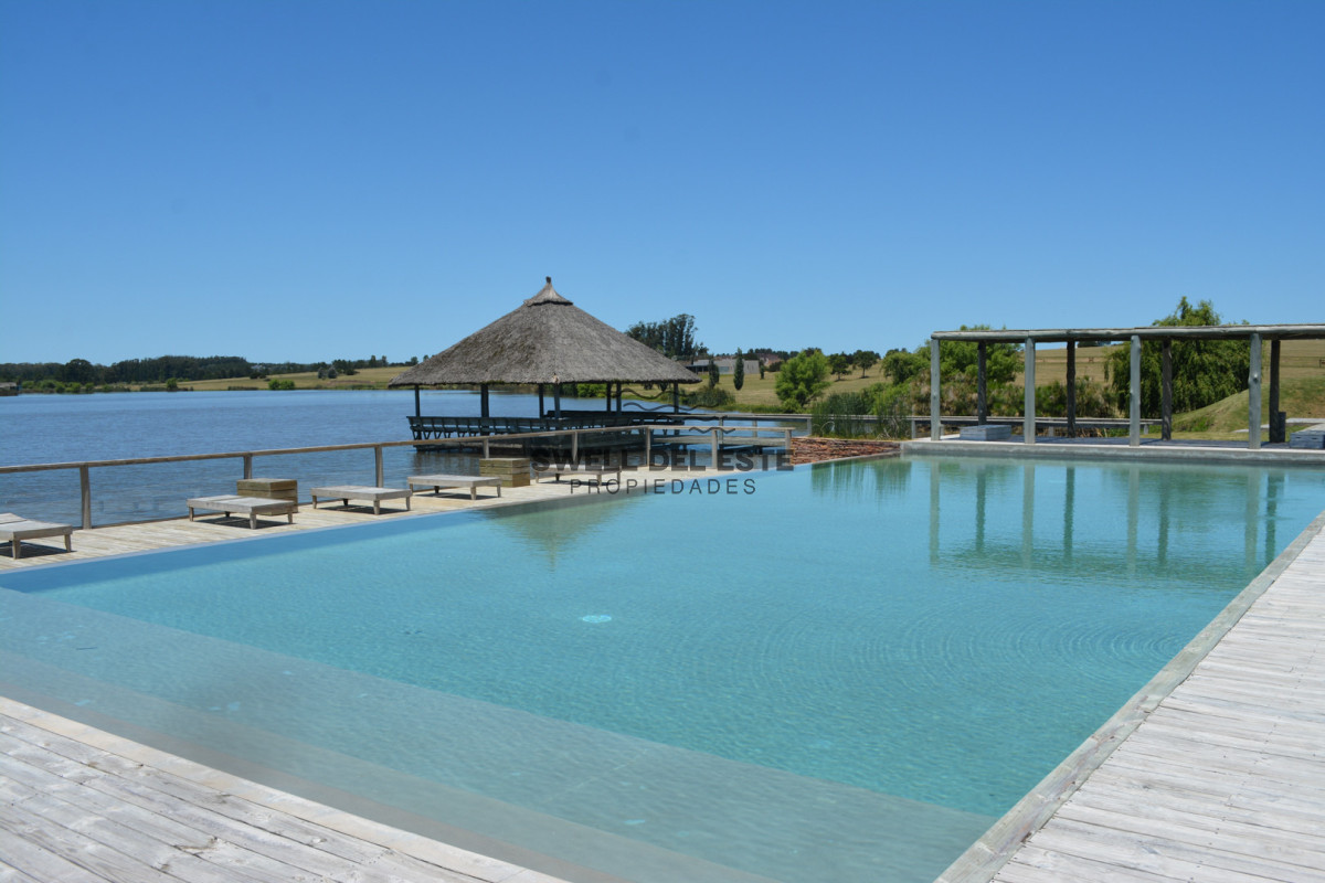 Terreno ID.187 - Terreno de 4.000m2 en Pueblo Mío La Barra