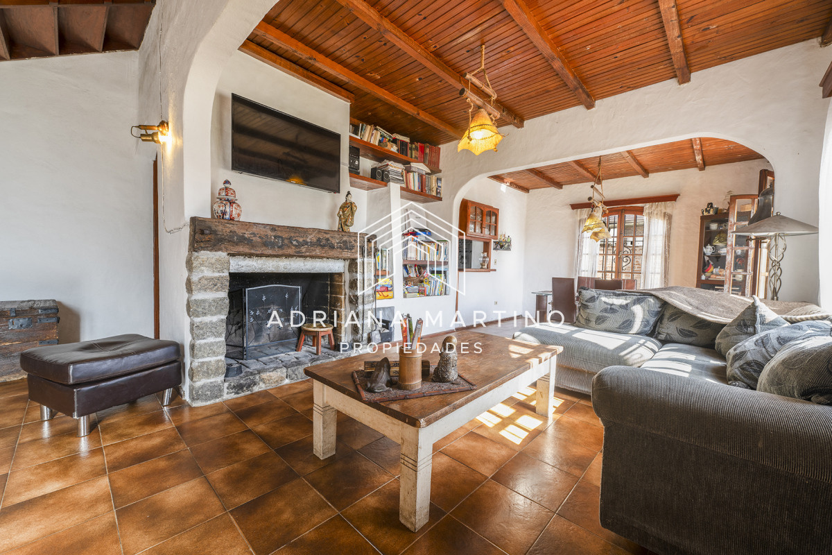 Casa ID.71291 - Casa en venta, 5 dormitorios en Punta del este!