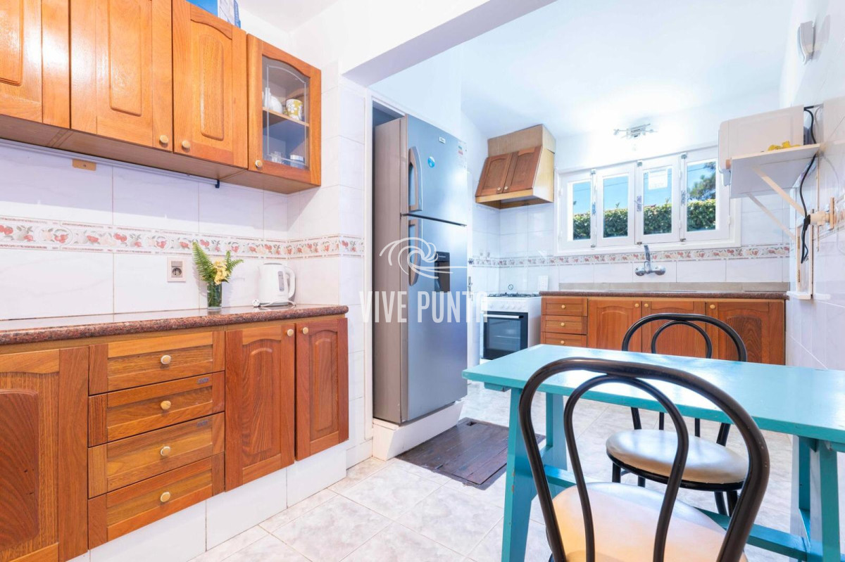 Casa ID.874 - Casa en venta y alquiler temporal a metros del mar, Punta del Este