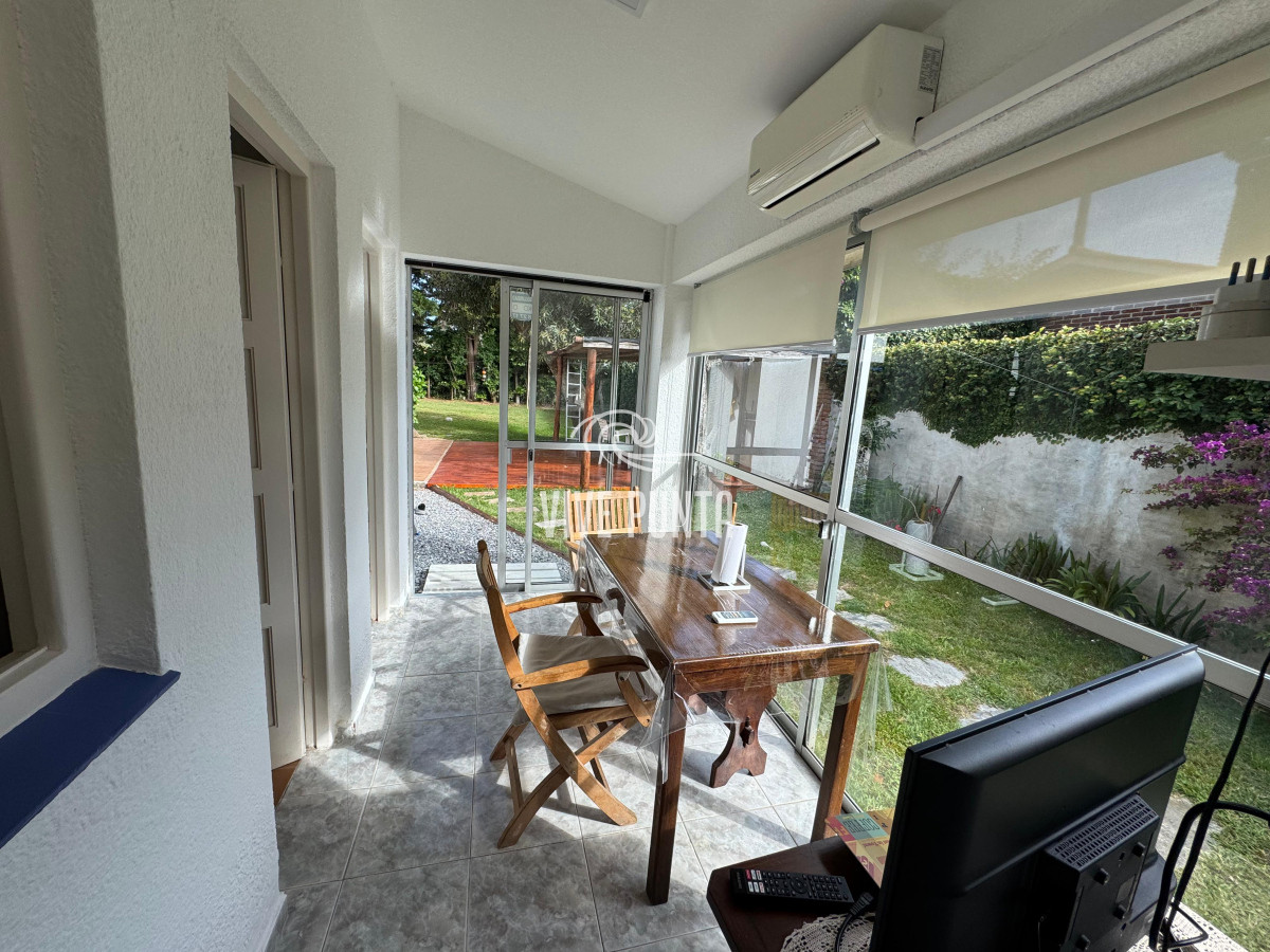 Casa ID.874 - Casa en venta y alquiler temporal a metros del mar, Punta del Este