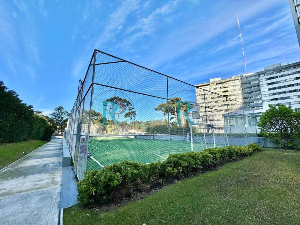 Apartamento ID.2324 - Apartamento en venta 2 dormitorios Punta del Este