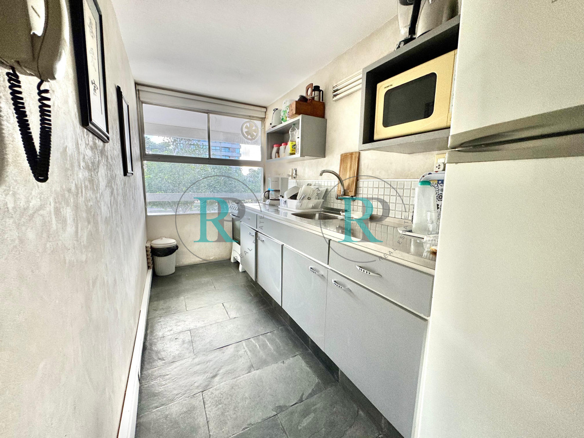 Apartamento ID.2476 - Apartamento en venta dormitorio y medio en Punta del Este