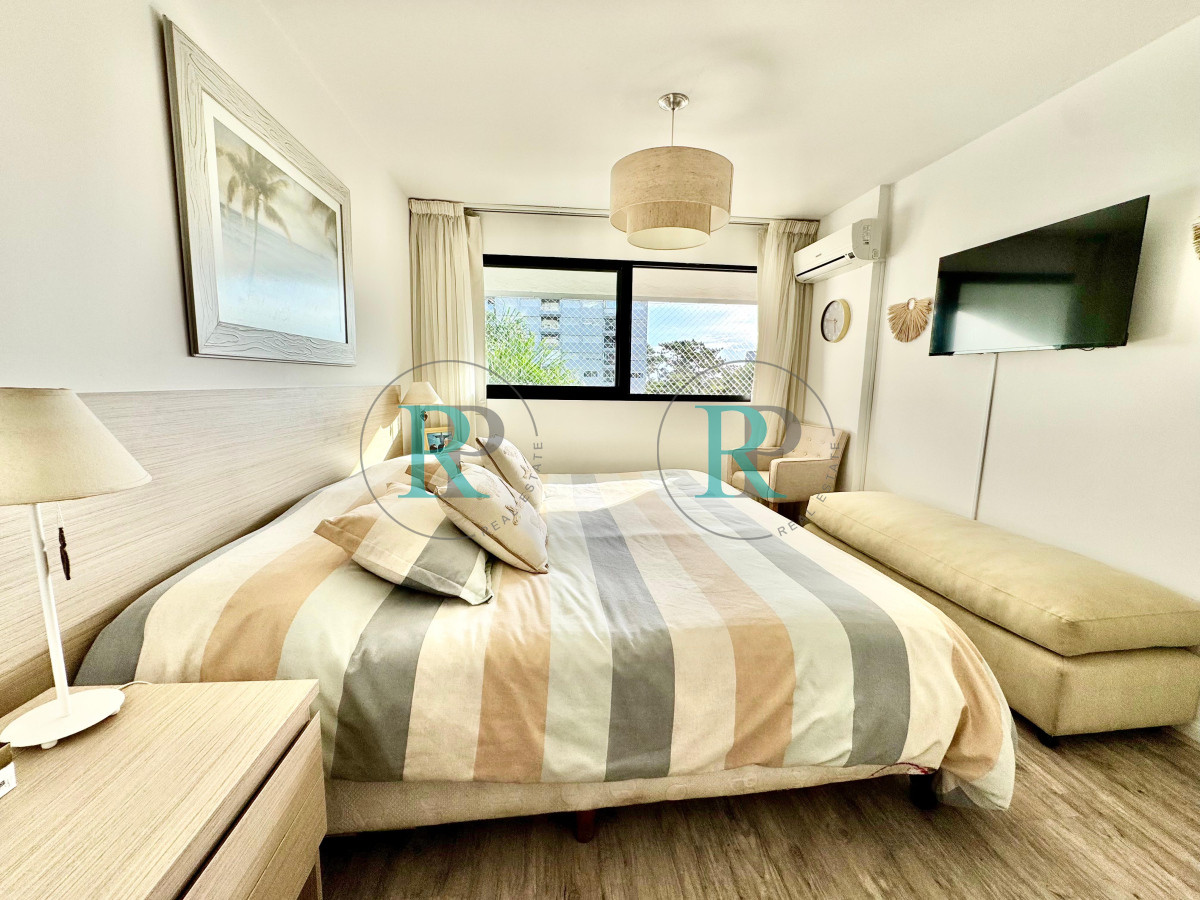 Apartamento ID.2324 - Apartamento en venta 2 dormitorios Punta del Este