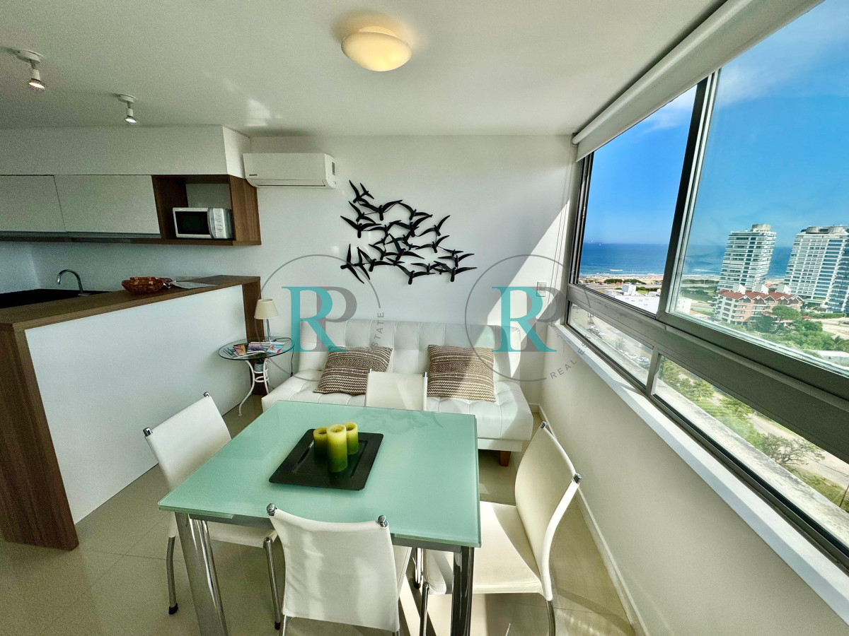 Apartamento ID.2115 - Apartamento en venta a pasos del mar, torre con excelentes servicios