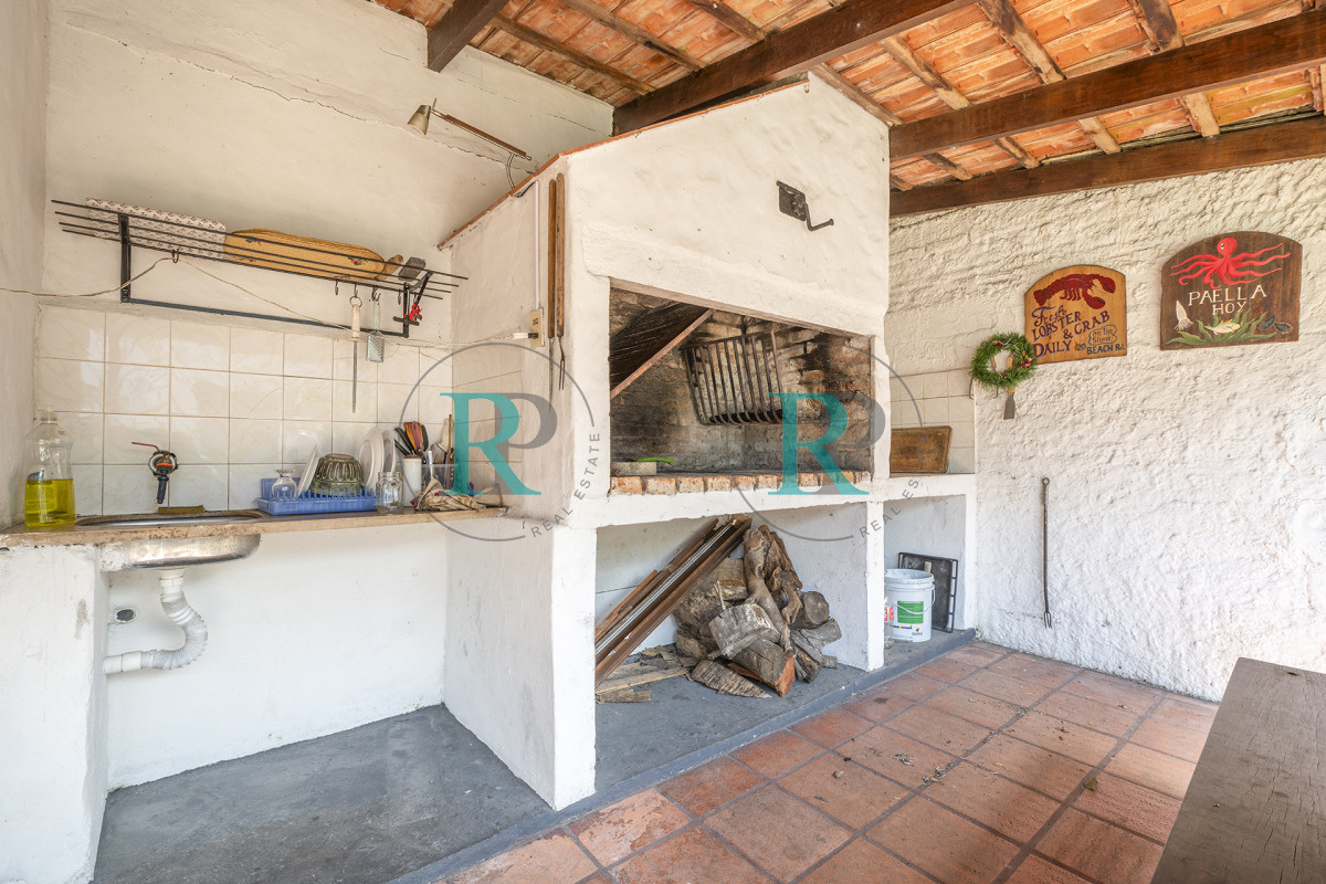Casa ID.2336 - Casa en venta, 5 dormitorios en Punta del este!
