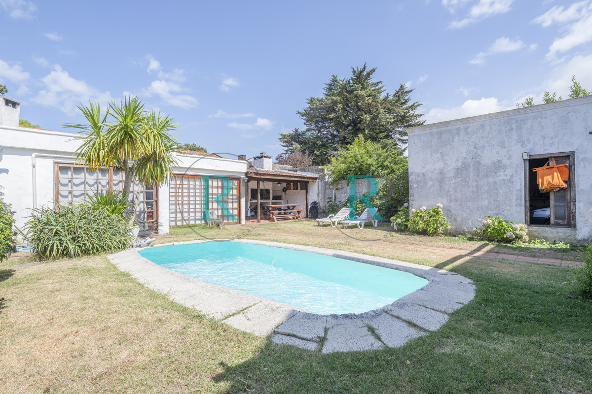 Casa ID.2336 - Casa en venta, 5 dormitorios en Punta del este!