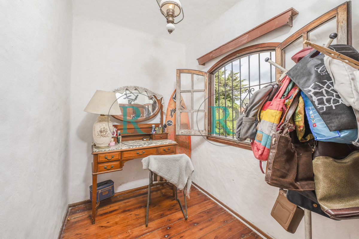 Casa ID.2336 - Casa en venta, 5 dormitorios en Punta del este!