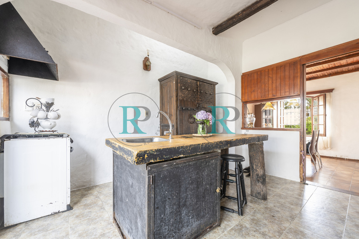 Casa ID.2336 - Casa en venta, 5 dormitorios en Punta del este!