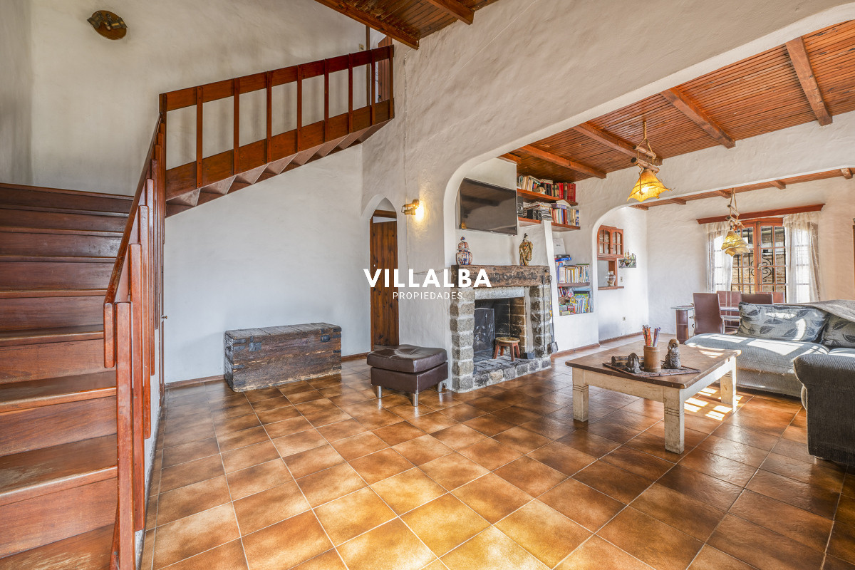 Apartamento ID.3412 - Casa en venta, 5 dormitorios en Punta del este!