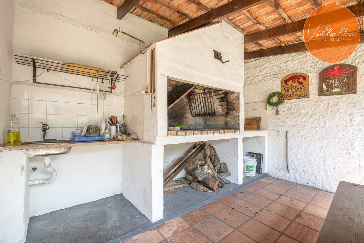 Apartamento ID.3412 - Casa en venta, 5 dormitorios en Punta del este!