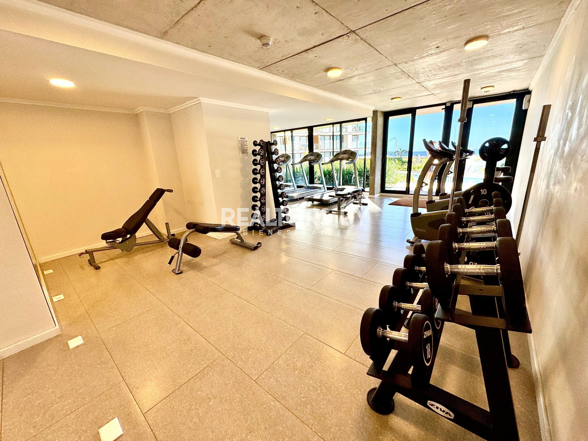 Apartamento ID.410 - Apartamento 1 dormitorio, alquiler anual primera linea playa mansa