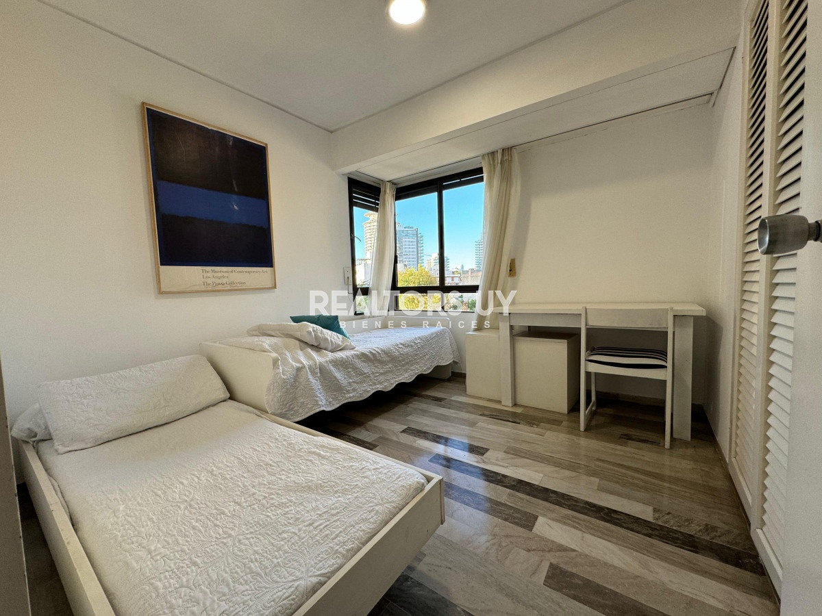 Apartamento ID.424 - Apartamento de 3 dormitorios en alquiler