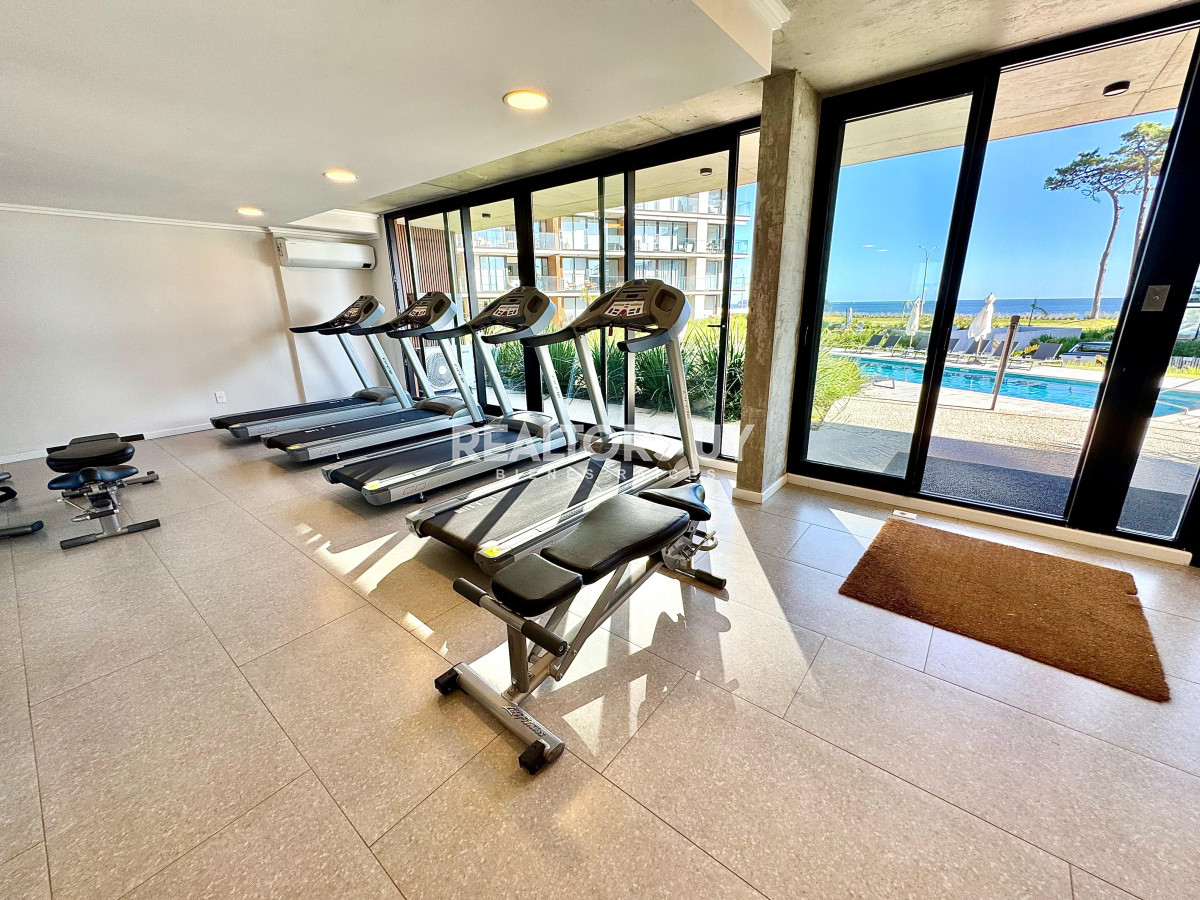 Apartamento ID.410 - Apartamento 1 dormitorio, alquiler anual primera linea playa mansa