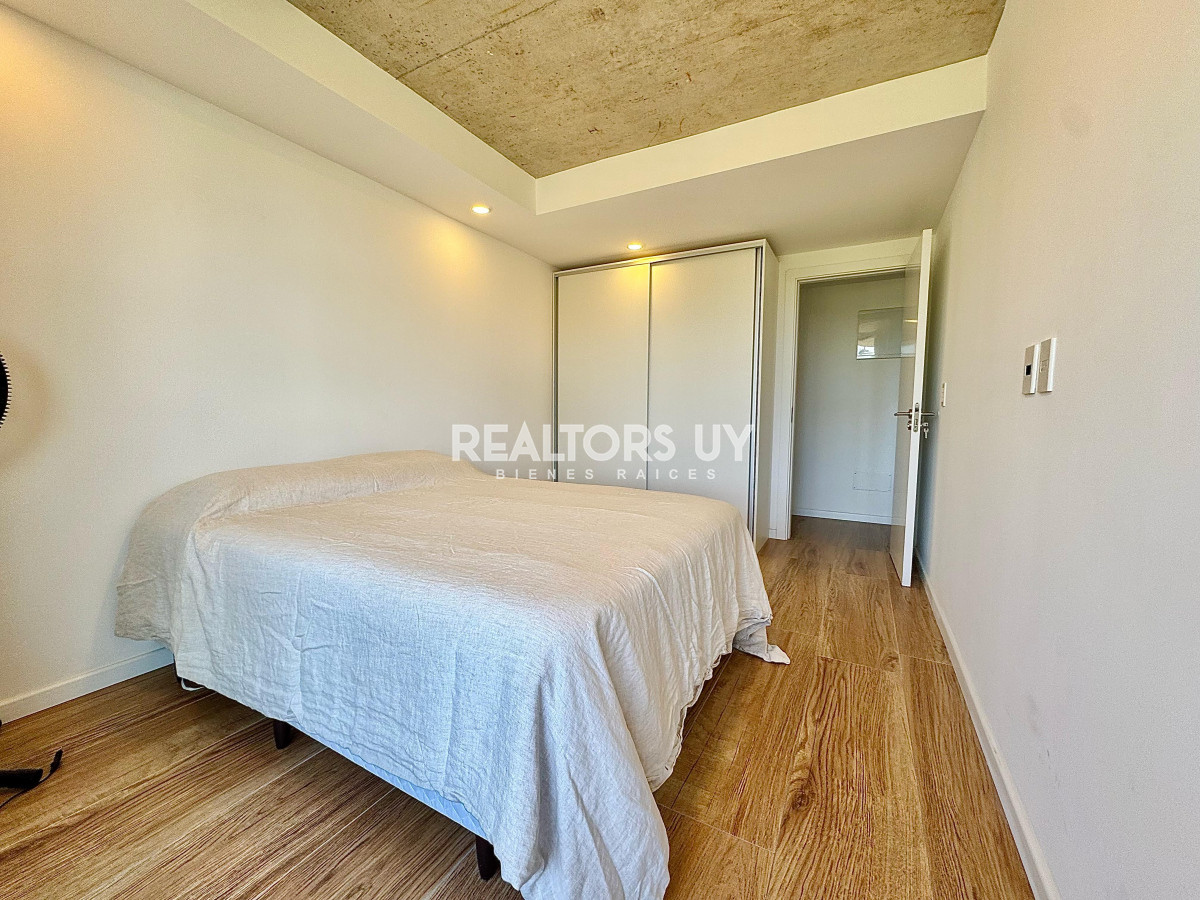 Apartamento ID.410 - Apartamento 1 dormitorio, alquiler anual primera linea playa mansa