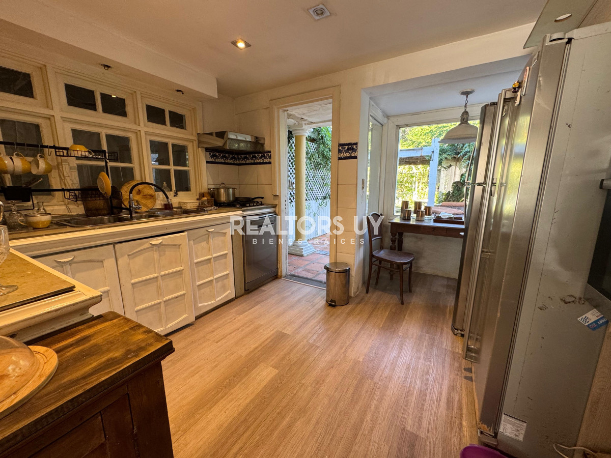 Casa ID.414 - Casa 4 dormitorios en venta y alquiler