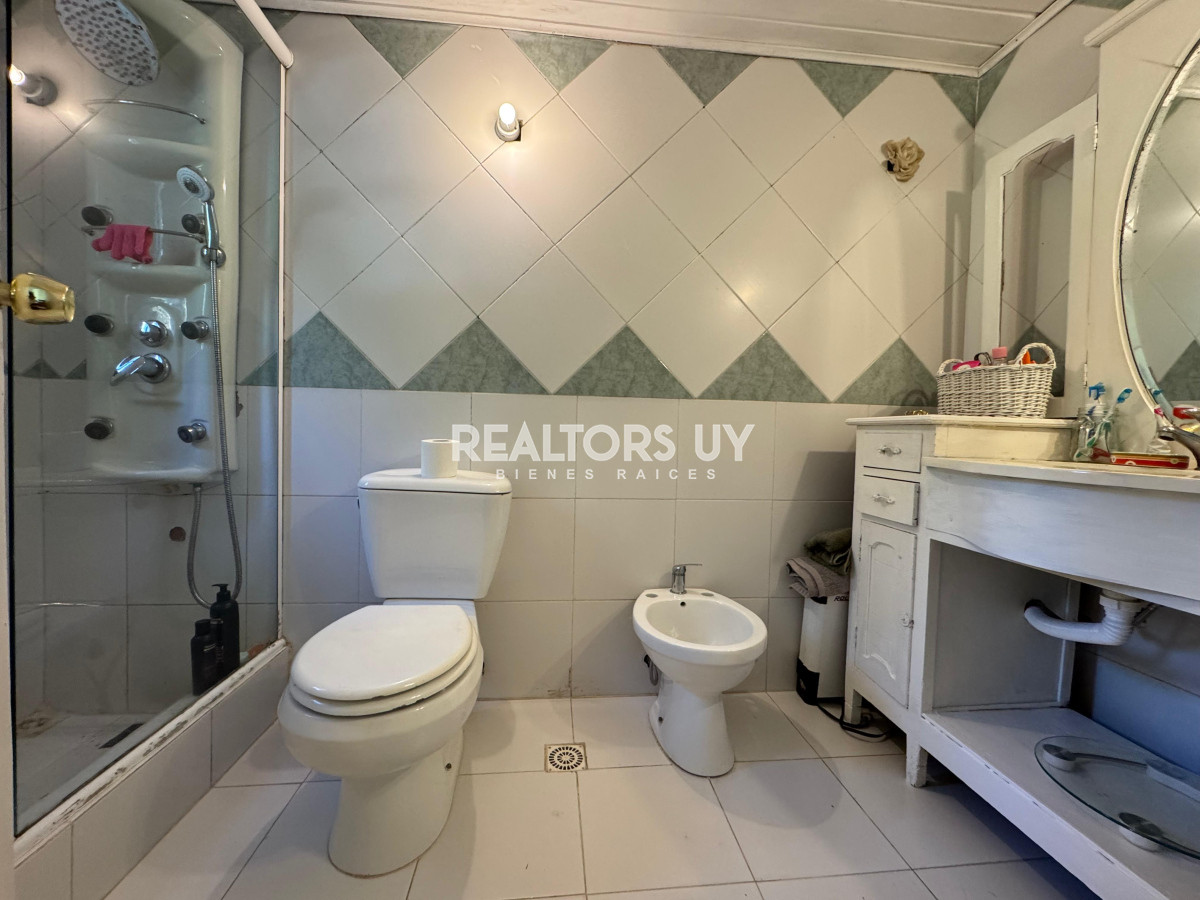 Casa ID.414 - Casa 4 dormitorios en venta y alquiler