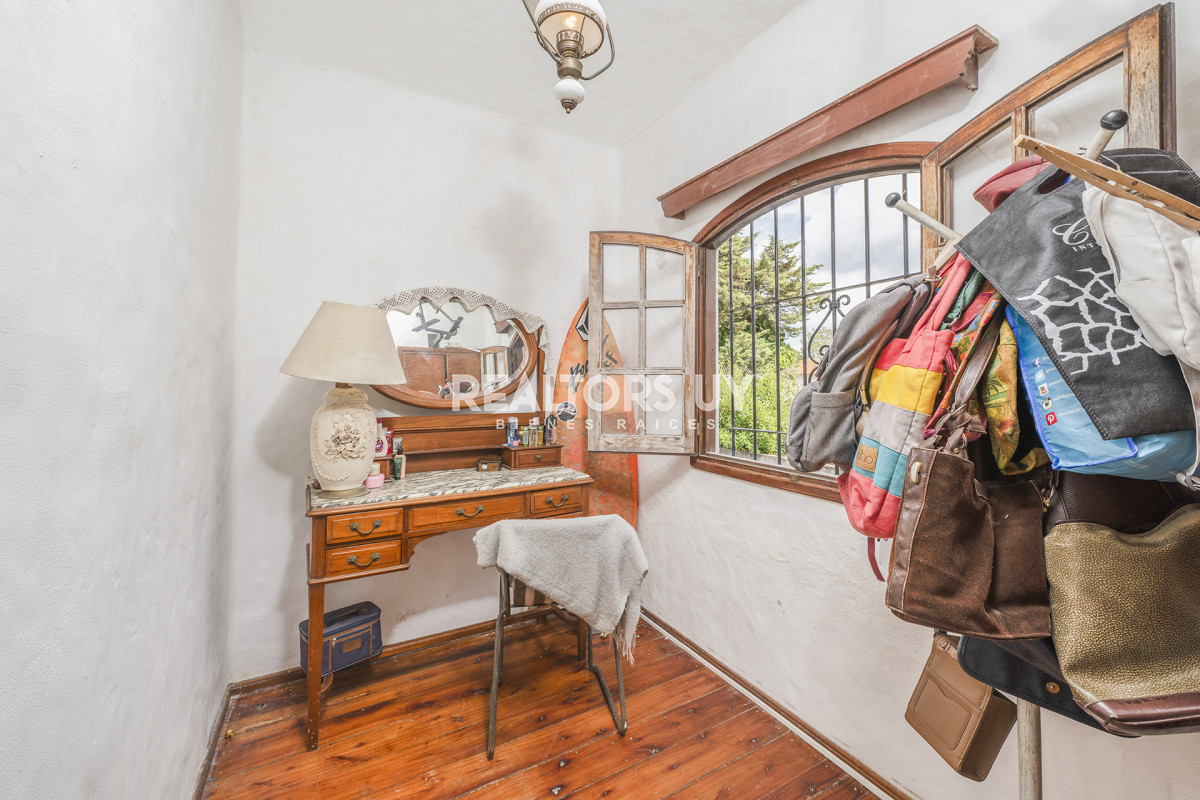 Casa ID.413 - Casa en venta, 5 dormitorios en Punta del este!
