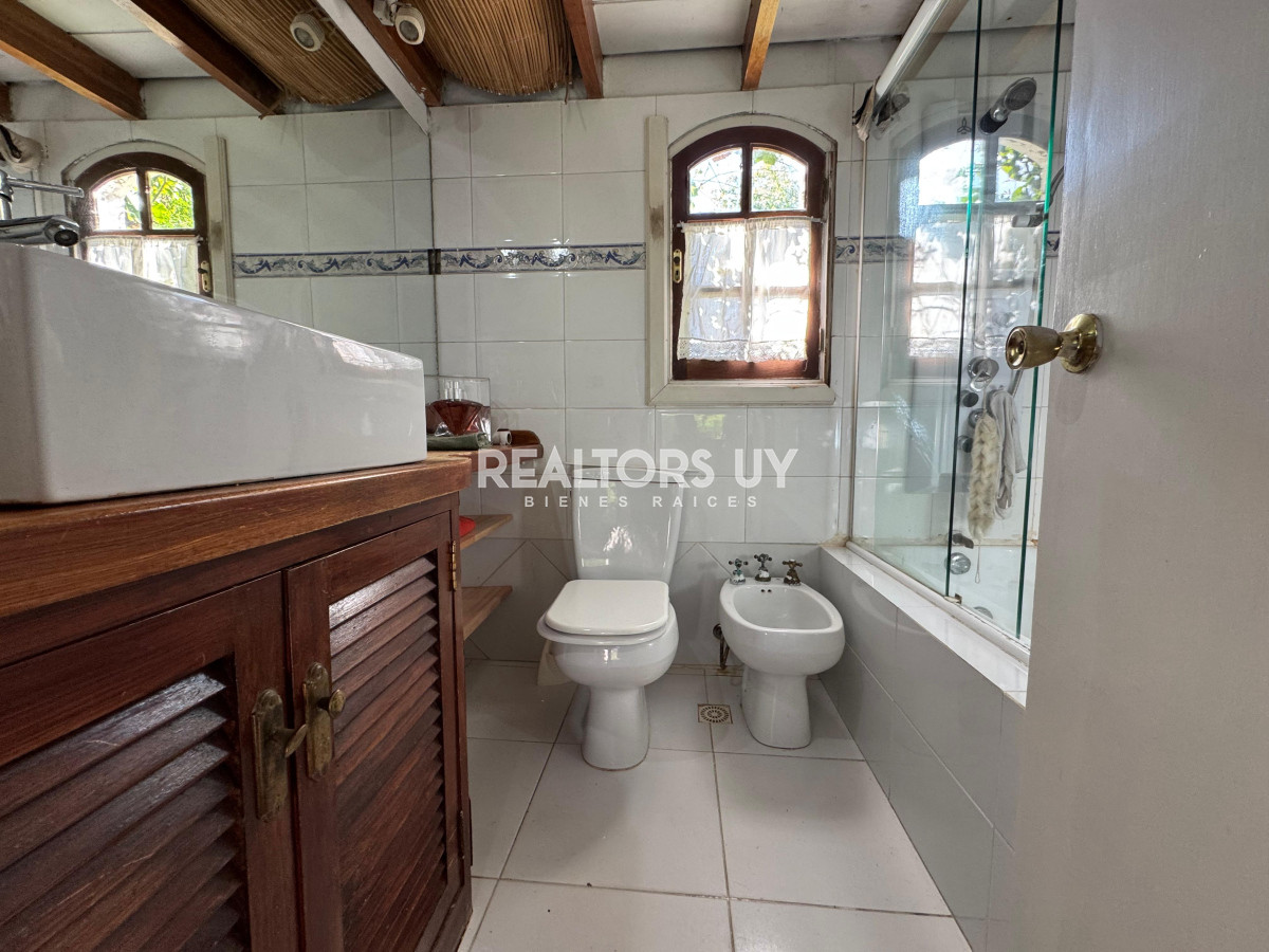 Casa ID.414 - Casa 4 dormitorios en venta y alquiler