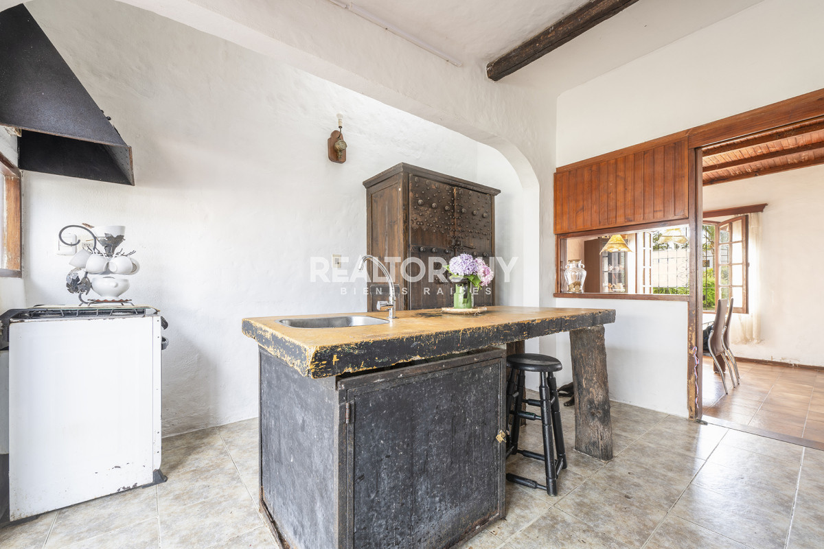Casa ID.413 - Casa en venta, 5 dormitorios en Punta del este!